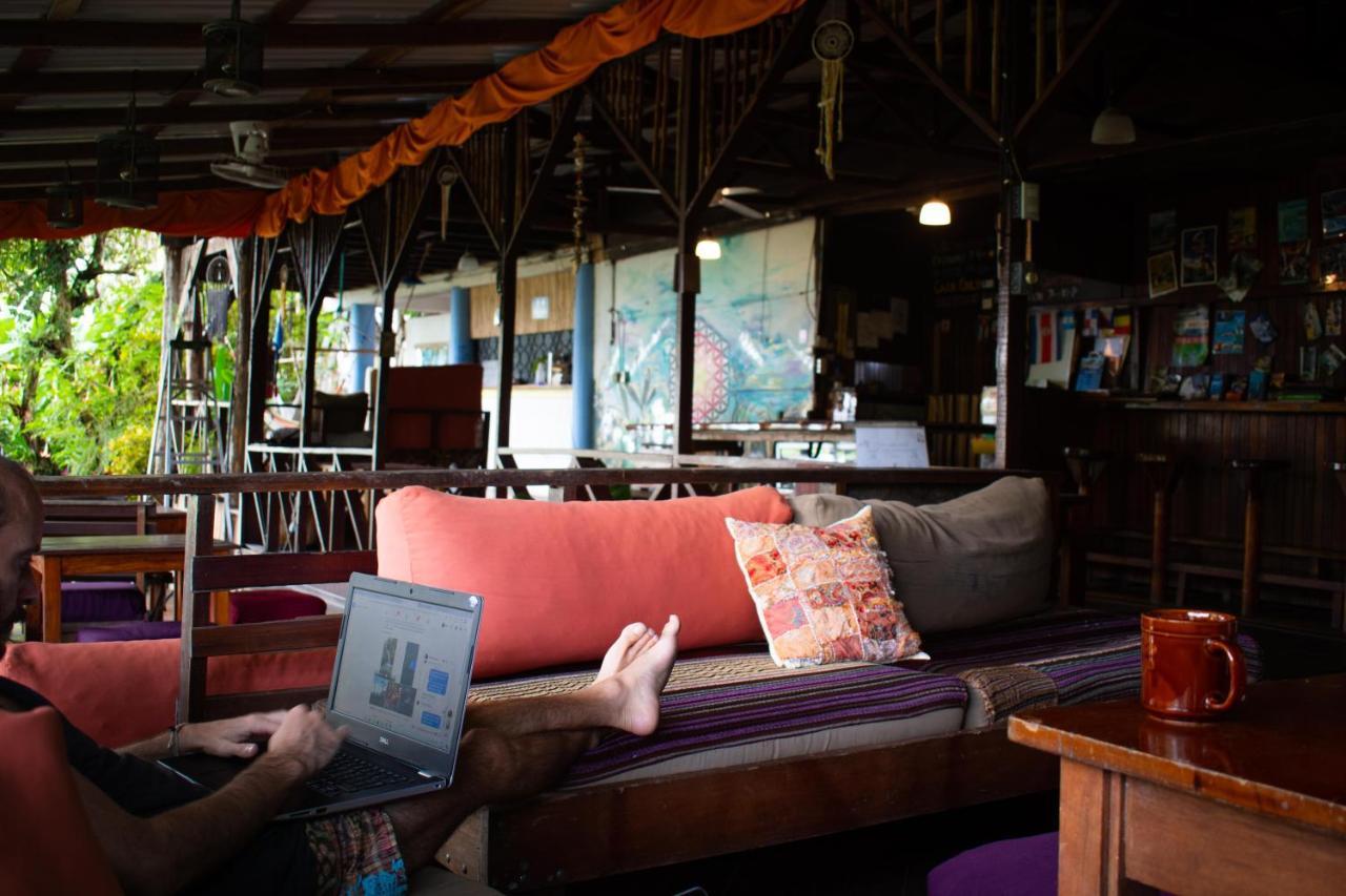 Hostel Plinio Manuel Antonio Luaran gambar
