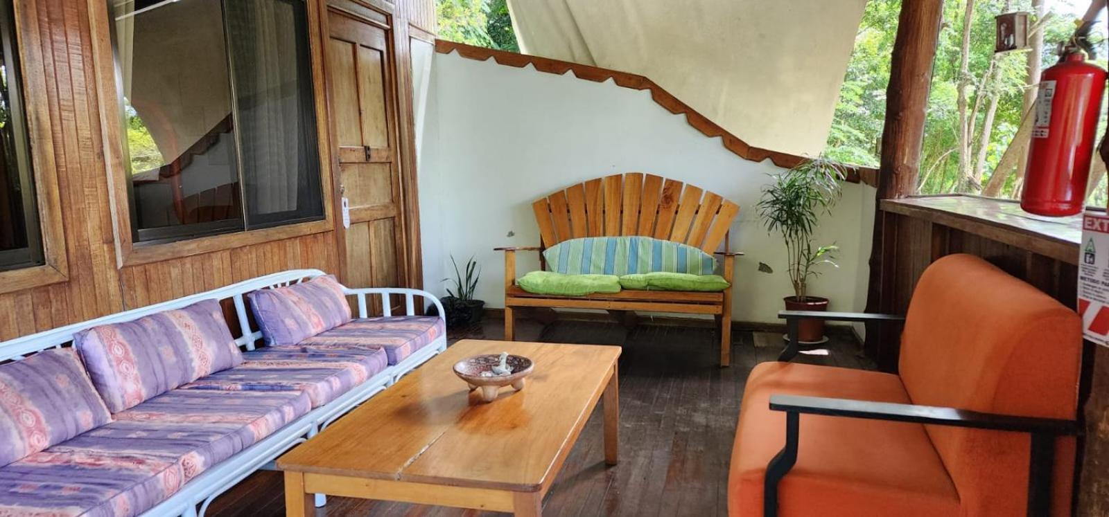 Hostel Plinio Manuel Antonio Luaran gambar